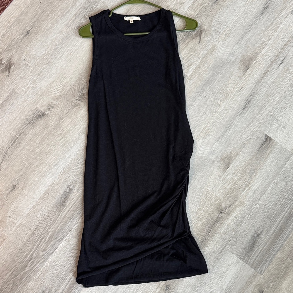 Black Sleeveless Dress